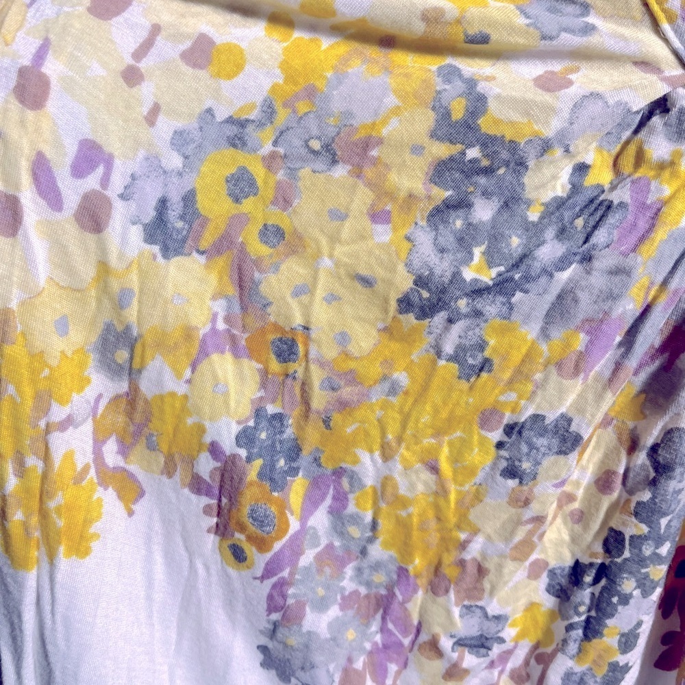 American Eagle Yellow and Gray Floral V Nevk Tank Top - Picture 4 of 10